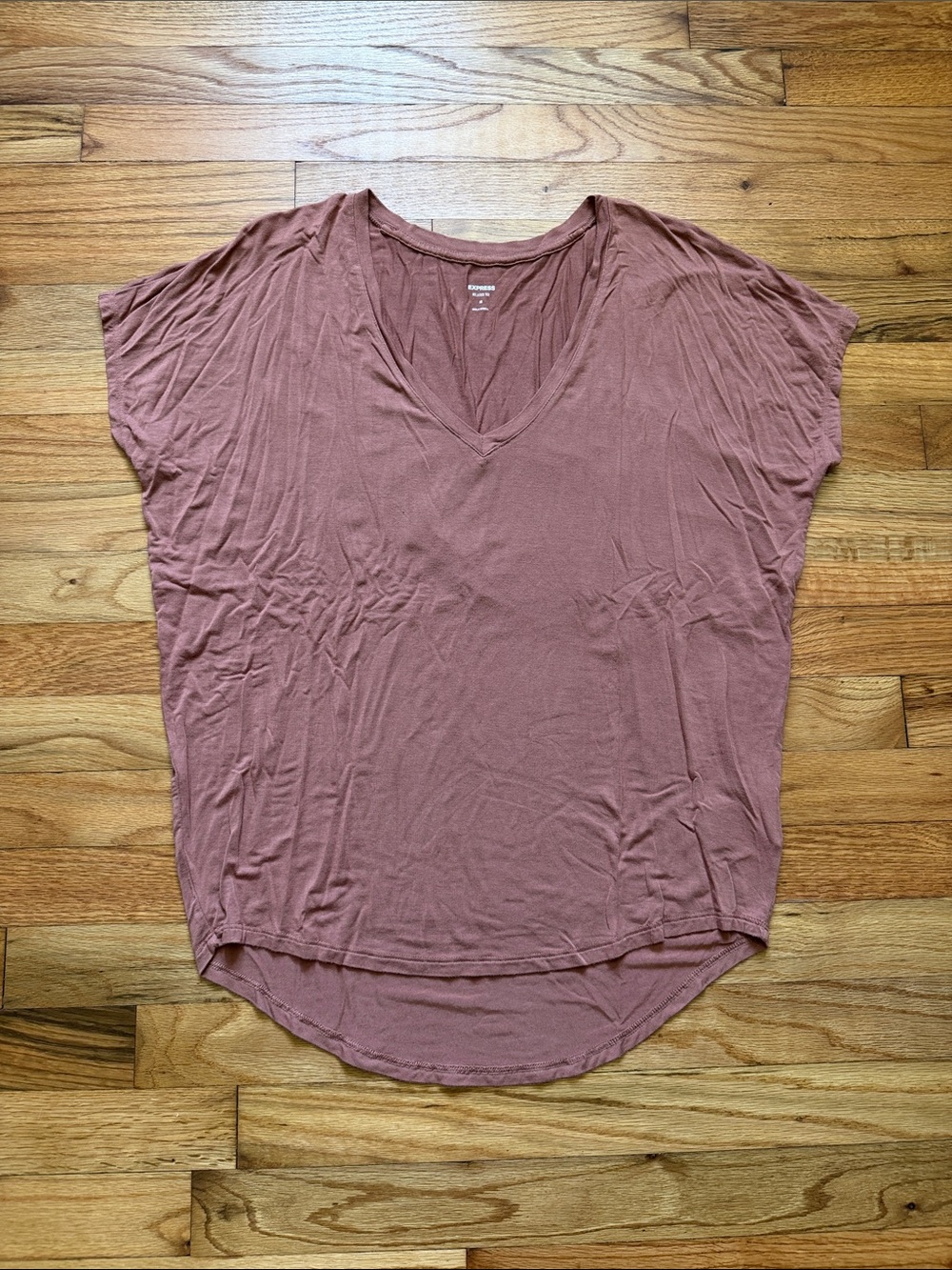 Express Women’s V-Neck Short Sleeve Top - Dusty Rose